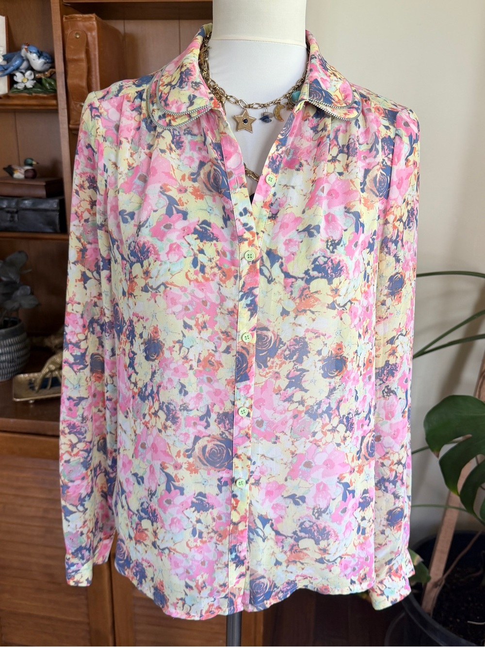 Bellatrix Floral Lightweight Button-Up Zipper Collar Blouse Pink/Yellow Multi M